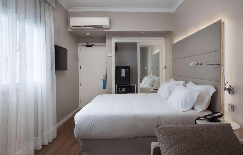 NH Las Palmas Playa las Canteras photo 4