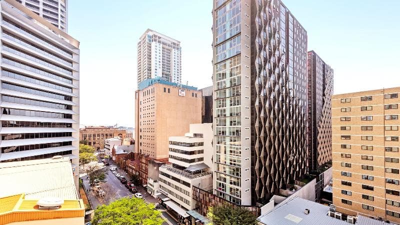 Oaks Brisbane Festival Suites photo 5