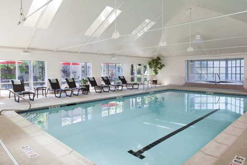 Delta Hotels South Burlington photo 3