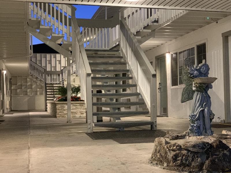 Stargazer Inn And Suites photo 4