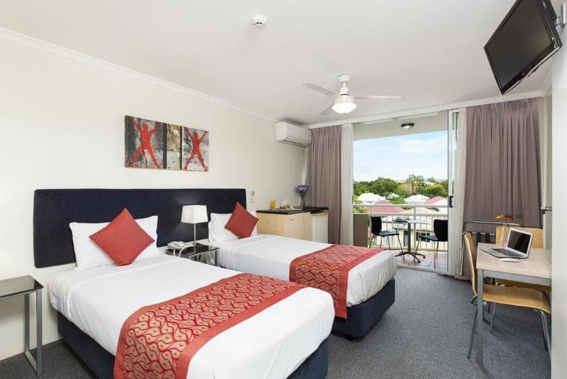 The Wellington Apartment Hotel photo 3