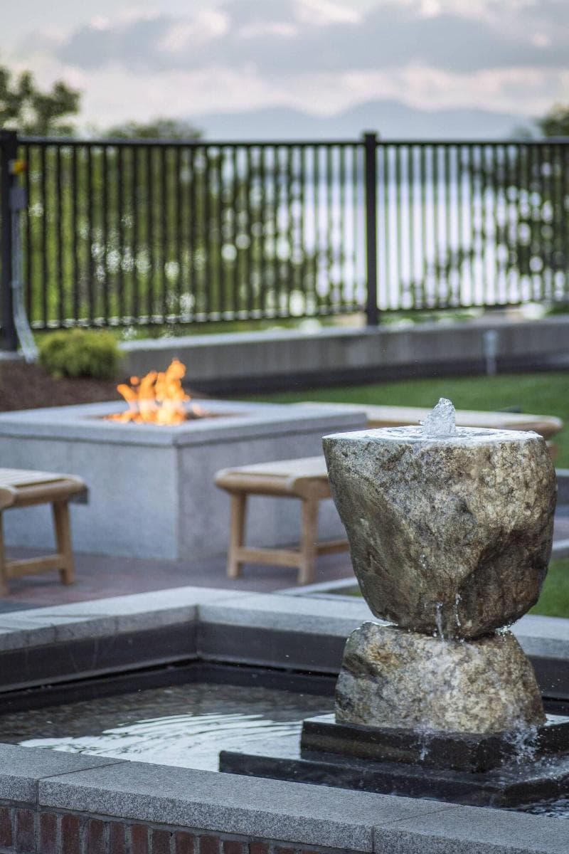 Courtyard Burlington Harbor photo 5