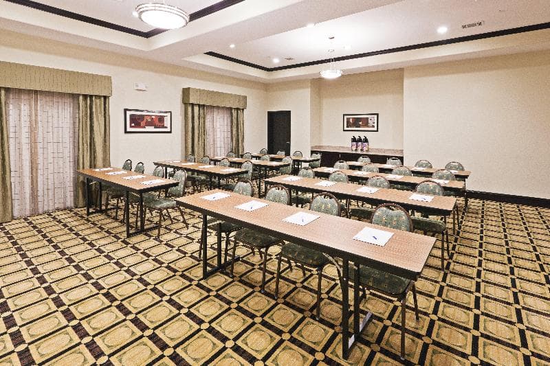 Holiday Inn Express & Suites Brownfield By IHG photo 4