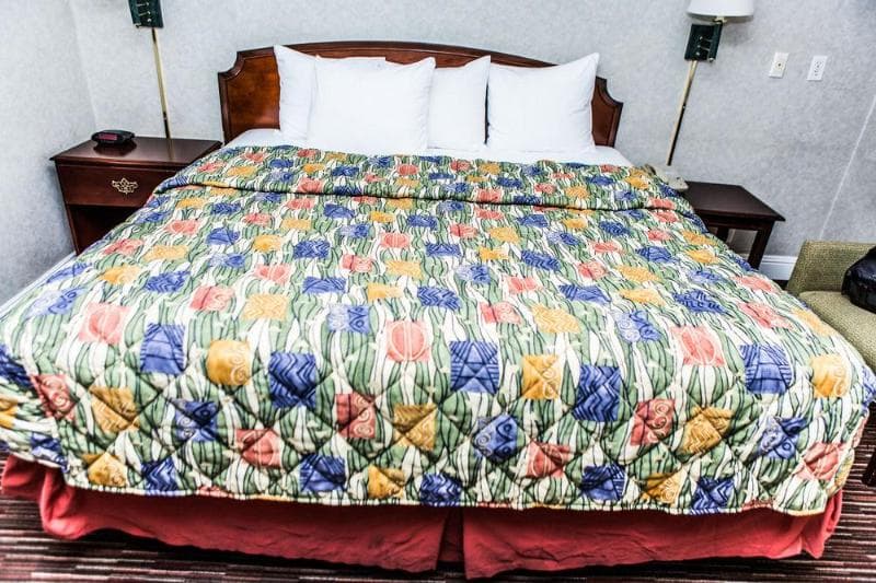 Pelican Inn Monterey photo 4