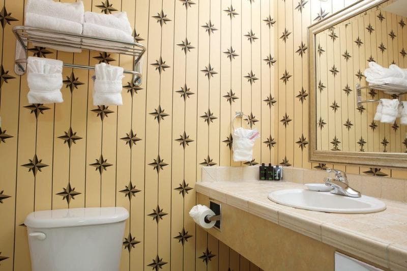 Plaza Inn & Suites at Ashland Creek photo 5