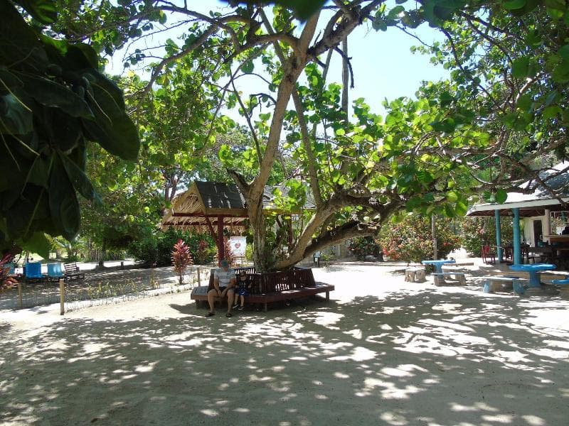 Foster's West Bay Resort photo 5