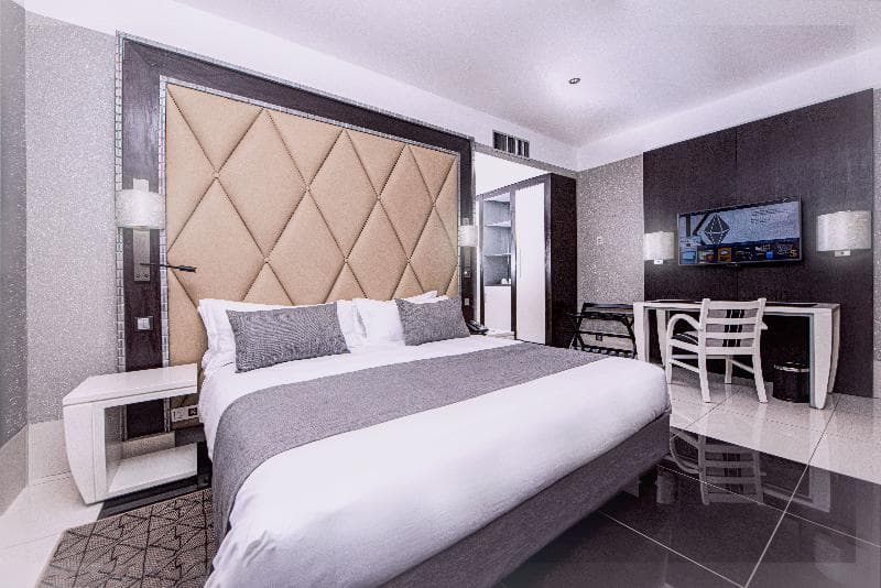 Krystal Palace Douala photo 5