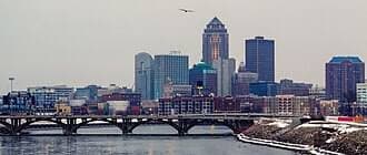 Des Moines Iowa skyline